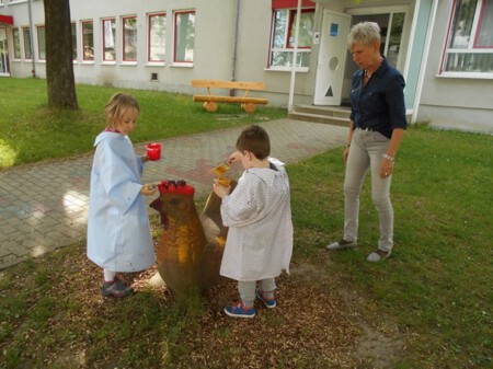 Bärbel Struck bei der Arbeit © Ina Lohse, AWO-Kindertagestätte Clara-Zetkin-Str., Chemnitz